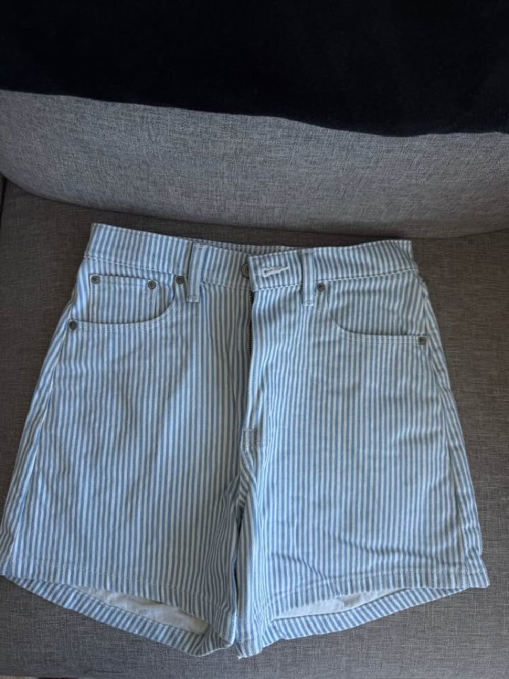 Striped shorts - Picture 1 of 3